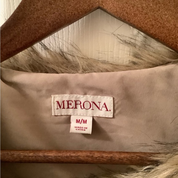MERONA Faux Golden Island Fox Fur Vest Size Medium - Picture 14 of 16